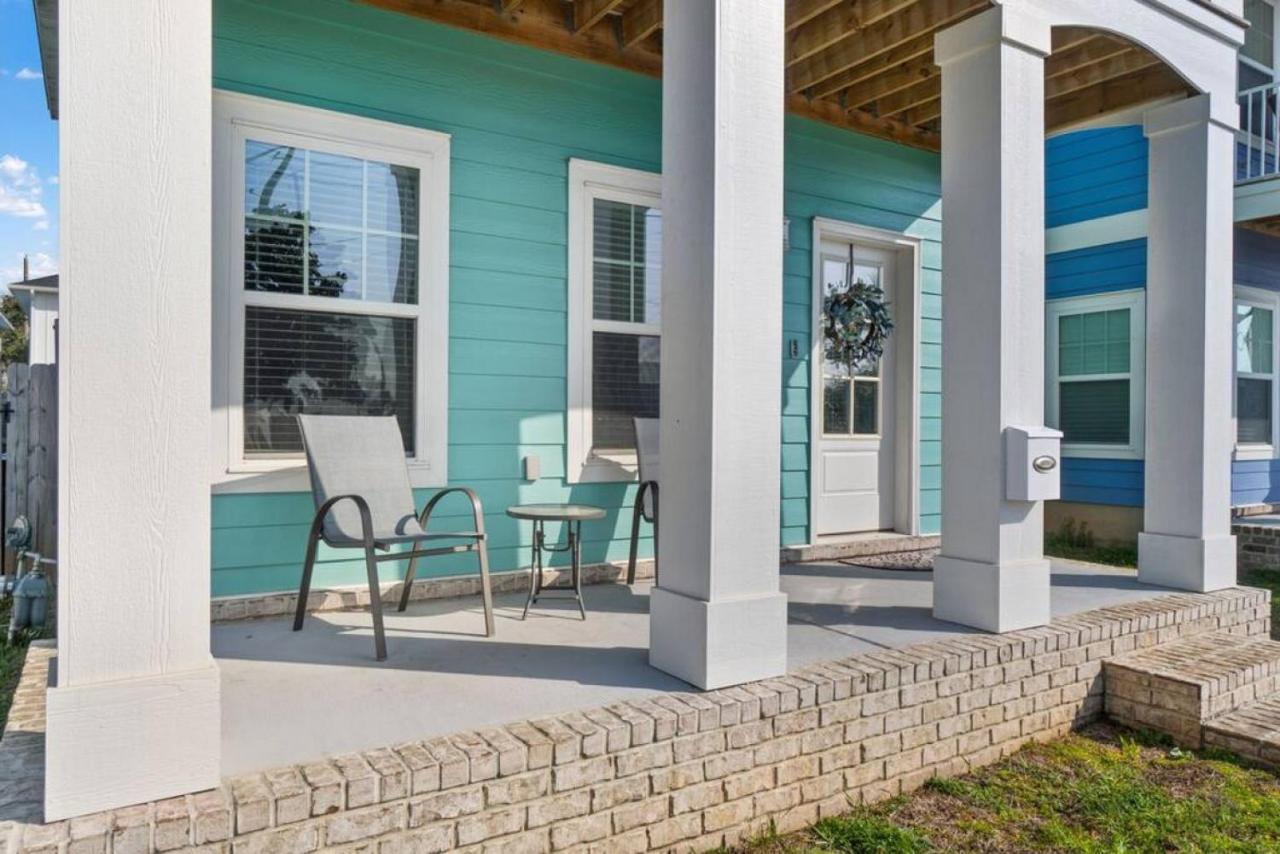 Walk To Downtown Seafood Market Bay Views Pensacola Exterior foto