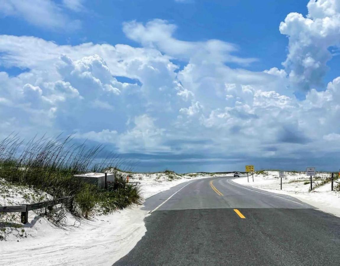 Walk To Downtown Seafood Market Bay Views Pensacola Exterior foto